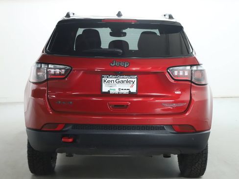 Used 2025 Jeep Compass Trailhawk AWD/4WD image 41