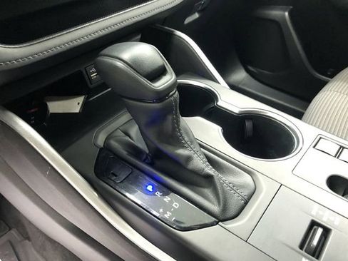 Used 2023 Toyota Highlander L image 24