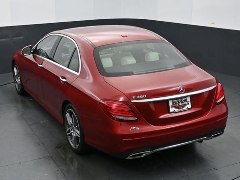 Used 2020 Mercedes-Benz E 350 Sedan image 30