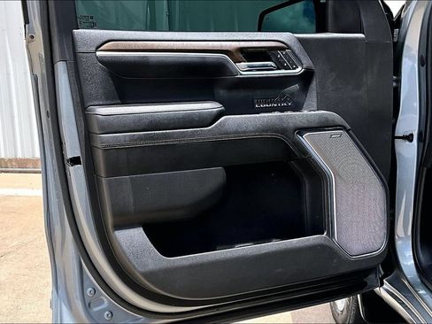 Used 2023 Chevrolet Silverado 1500 High Country w/ High Country Premium Package AWD/4WD image 22