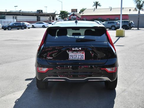 Used 2023 Kia Niro Wind FWD image 7