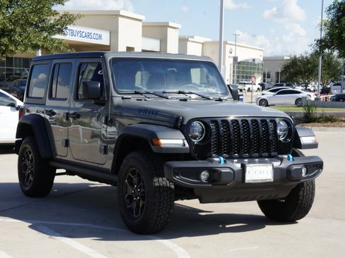 Used 2023 Jeep Wrangler Unlimited image 4