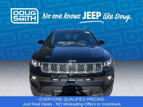 New 2026 Jeep Compass Latitude image 8