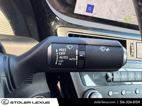 Used 2024 Lexus ES 350 w/ Premium Package FWD image 30