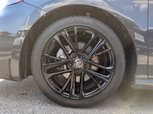 Used 2025 Toyota Camry SE FWD image 28