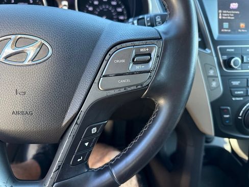 Used 2017 Hyundai Santa Fe Sport FWD image 15