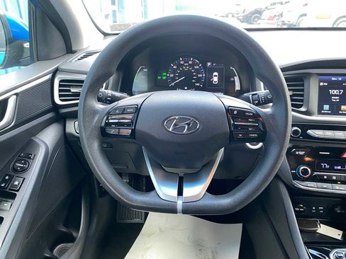 Used 2018 Hyundai Ioniq Blue image 16