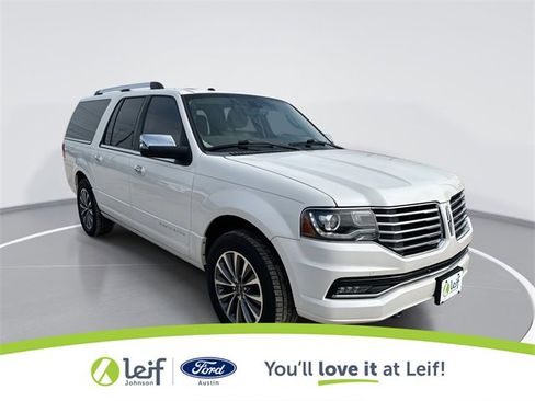 Used 2017 Lincoln Navigator L Select image 1