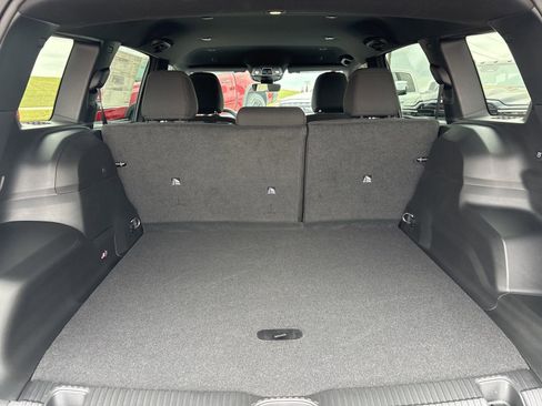 New 2026 Jeep Cherokee Laredo AWD/4WD image 15