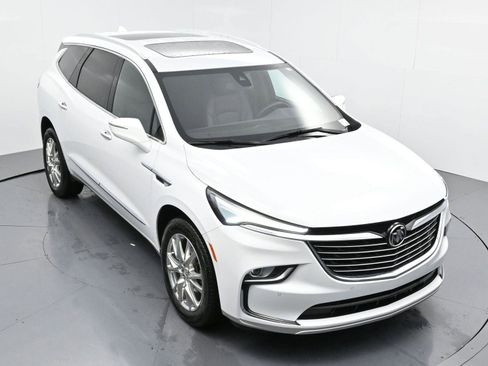 Used 2023 Buick Enclave Essence w/ Experience Buick Package image 37