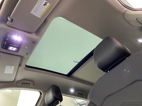 Used 2024 Volkswagen Atlas Peak Edition SEL image 14