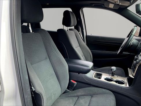 Used 2014 Jeep Grand Cherokee Laredo w/ Security & Convenience Group image 29