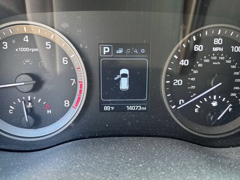 Used 2016 Hyundai Tucson Sport FWD image 4