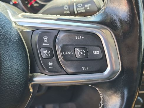 Used 2020 Jeep Gladiator Rubicon AWD/4WD image 18