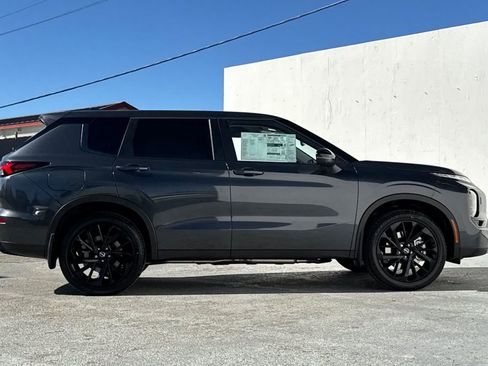 New 2026 Nissan Rogue SL image 3