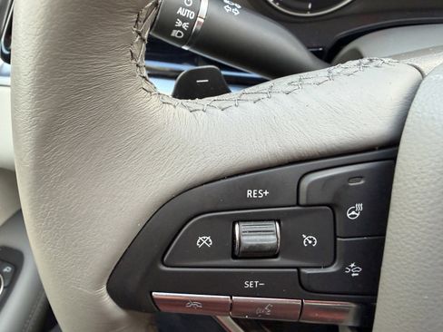 Used 2025 Cadillac XT6 Premium Luxury w/ LPO, Floor Liner Package image 37