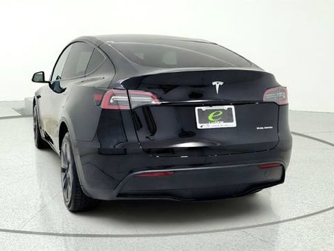 Used 2025 Tesla Model Y Long Range AWD/4WD image 7