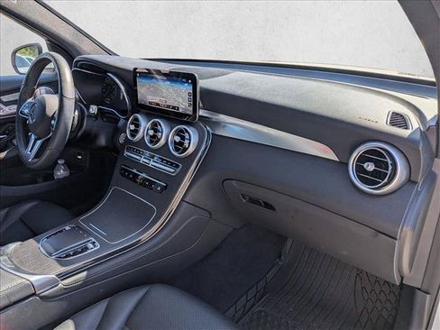 Used 2021 Mercedes-Benz GLC 300 4MATIC image 18