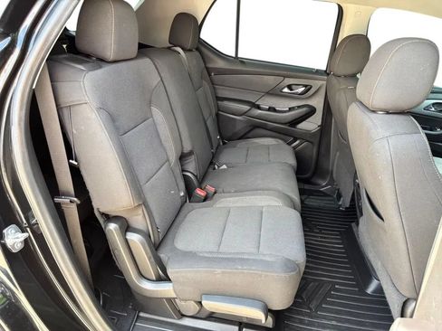 Used 2020 Chevrolet Traverse LS w/ LPO, Black Accent Package AWD/4WD image 26