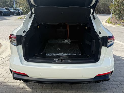 Certified 2022 Maserati Levante Modena image 20