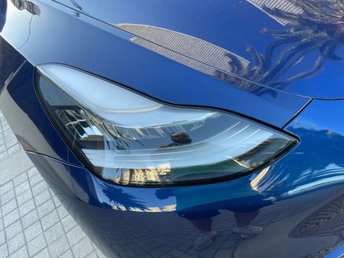 Used 2024 Tesla Model Y Long Range AWD/4WD image 43