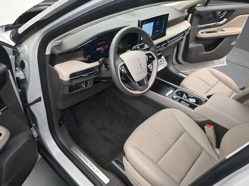 Used 2024 Lincoln Corsair Reserve FWD image 5