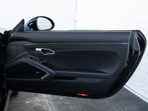 Used 2018 Porsche 911 GT3 RWD image 35