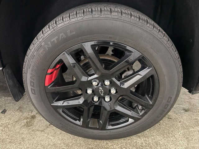 Used 2023 Chevrolet Traverse Premier w/ Redline Edition AWD/4WD image 8