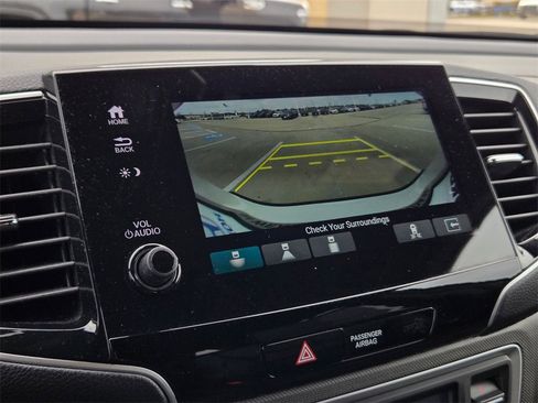 Used 2023 Honda Passport TrailSport image 32