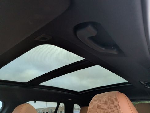 Certified 2023 BMW X5 xDrive40i w/ Executive Package image 32