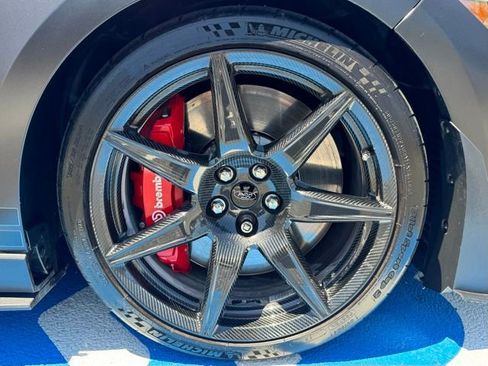 Used 2022 Ford Mustang Shelby GT500 w/ Carbon Fiber Track Pack RWD image 25