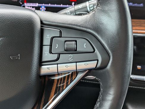 Used 2024 Cadillac Escalade Premium Luxury w/ Performance Package AWD/4WD image 17