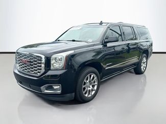 Used 2018 GMC Yukon XL Denali w/ Open Road Package RWD video 1