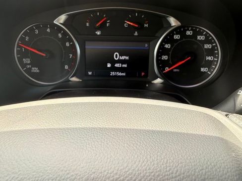 Used 2025 Chevrolet Blazer LT AWD/4WD image 9