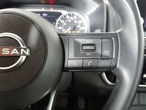 Used 2022 Nissan Rogue SV image 21