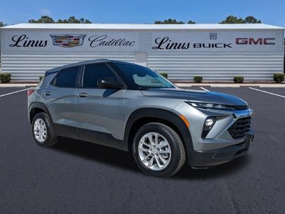 Used 2024 Chevrolet TrailBlazer LS w/ LS Convenience Package