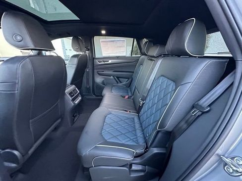 New 2026 Volkswagen Atlas Cross Sport SEL Premium R-Line image 31