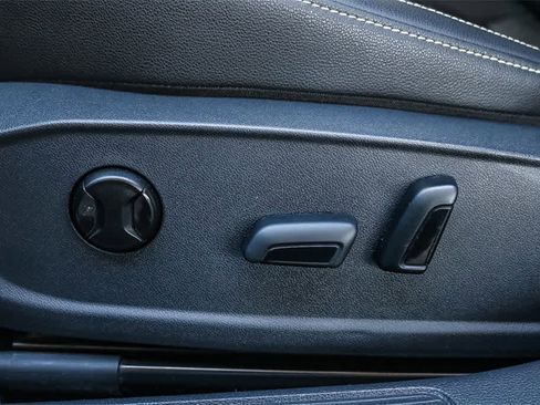 Used 2024 Volkswagen Jetta SE image 22