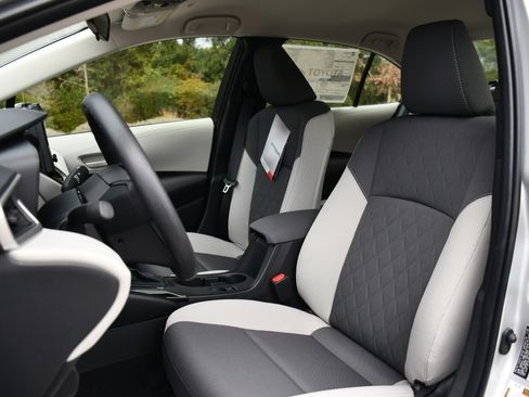 New 2026 Toyota Corolla LE image 7