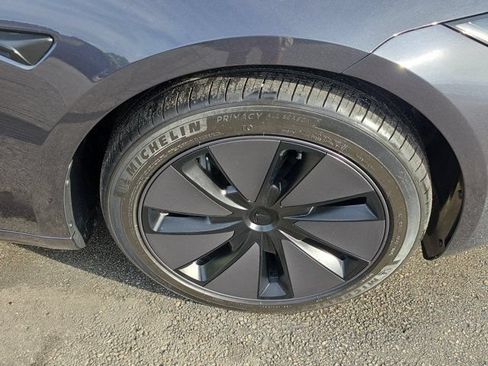 Used 2025 Tesla Model 3 Long Range RWD image 10