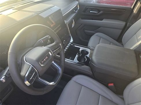 New 2026 GMC Yukon Elevation image 21