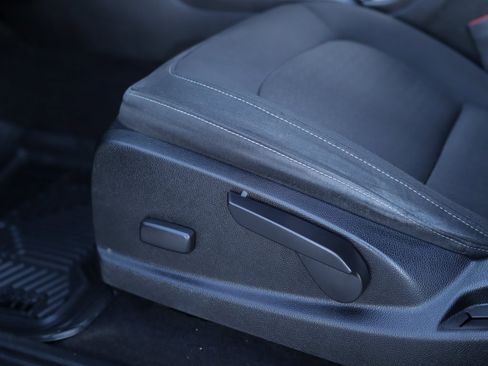 Used 2016 GMC Canyon SLE w/ Nightfall Edition image 20