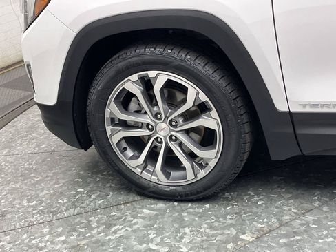 Used 2020 GMC Terrain SLT w/ Preferred Package AWD/4WD image 37
