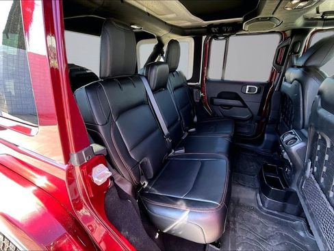 Used 2021 Jeep Wrangler Unlimited Rubicon AWD/4WD image 18
