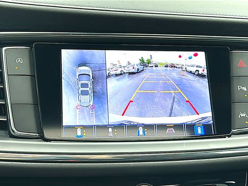 Used 2024 Buick Enclave Avenir FWD image 35