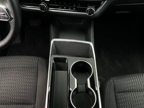 Used 2025 Chevrolet Equinox LT image 14