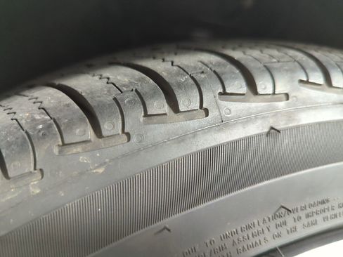 Certified 2019 Honda Accord Touring image 23