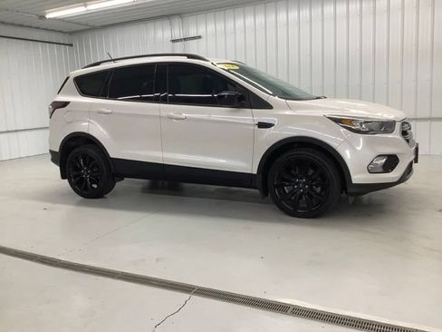 Used 2018 Ford Escape SE w/ SE Sport Appearance Package AWD/4WD image 7