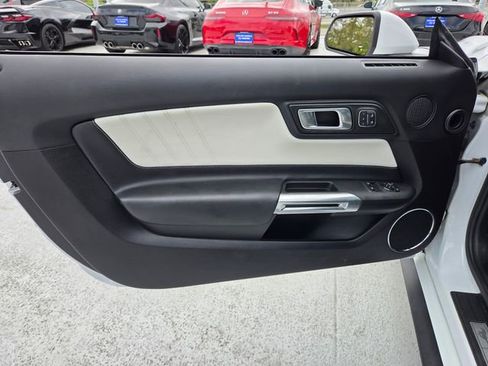 Used 2022 Ford Mustang GT Premium image 28