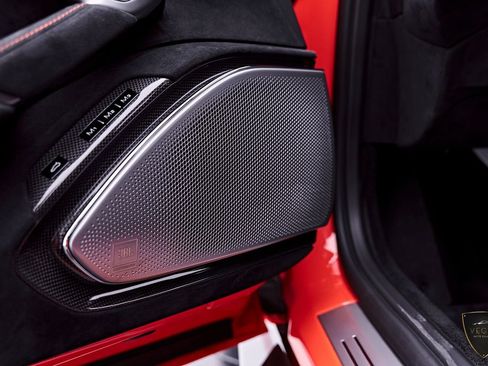 Used 2021 Ferrari Roma RWD image 46